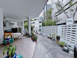 Orchard Road (D9), Terrace #511675361
